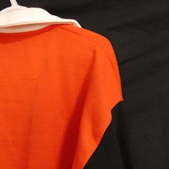 GENETIC APPAREL | small | Red Cropped Sweatshirt | Black and White Pieces - Picture 10 of 14